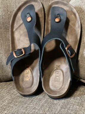 Romika Black and Brown Leather Thong Sandals